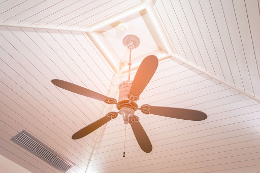 Does Using a Ceiling Fan Actually Help Save on Energy Costs?