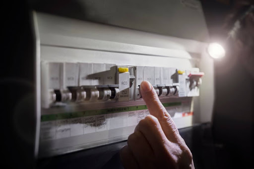 How to Safely Reset a Tripped Circuit Breaker